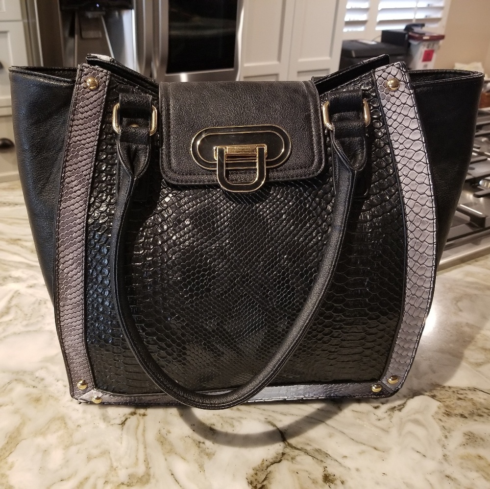 Black Purse